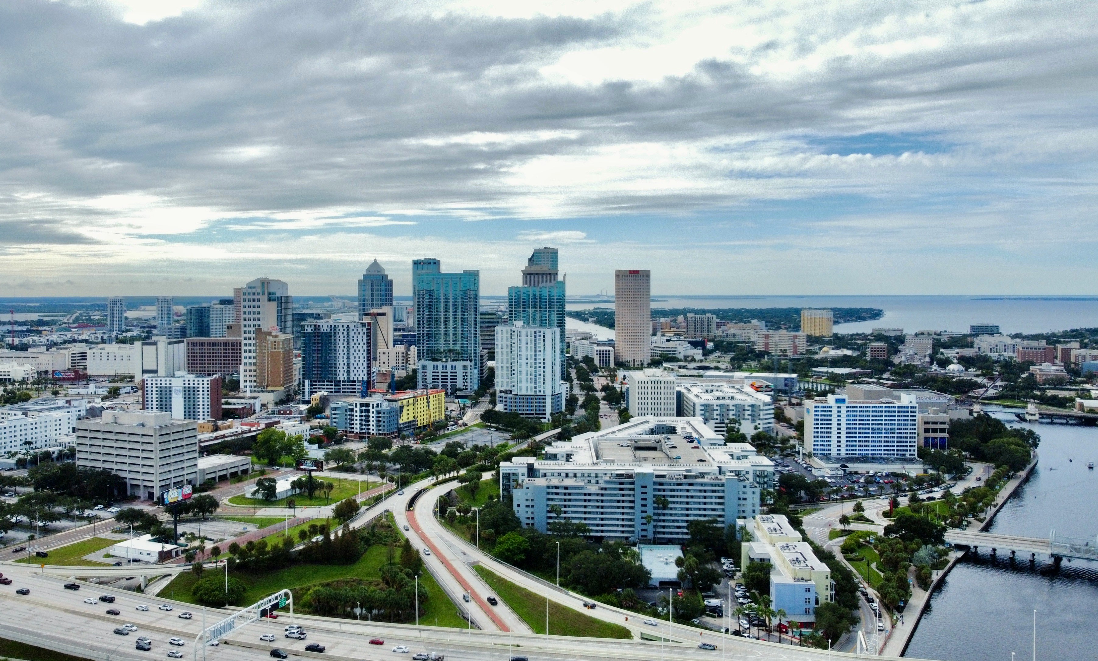 Tampa Bay, FL skyline